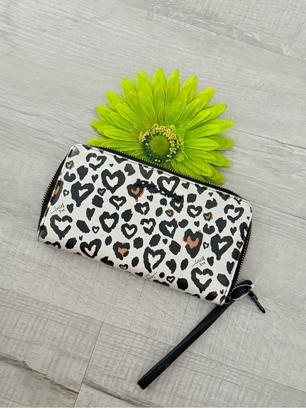 Heart Leopard Zip Wallet Wristlet - Black & White with Gold Accents